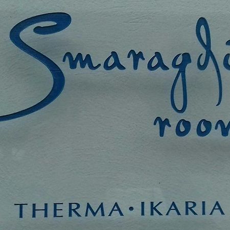 Smaragdi Studios And Rooms Ágios Kírykos Kültér fotó